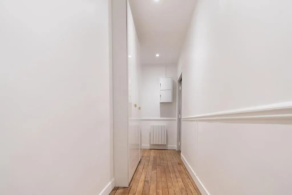 2 Pieces A Saint Germain Apartment Paris