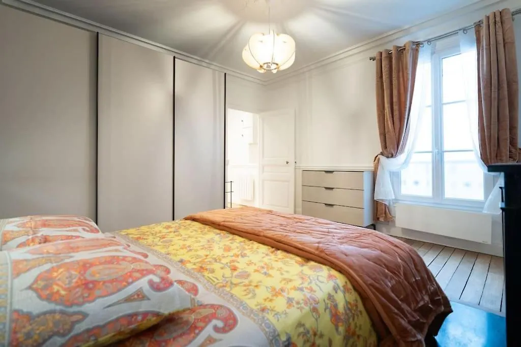 2 Pieces A Saint Germain Apartamento